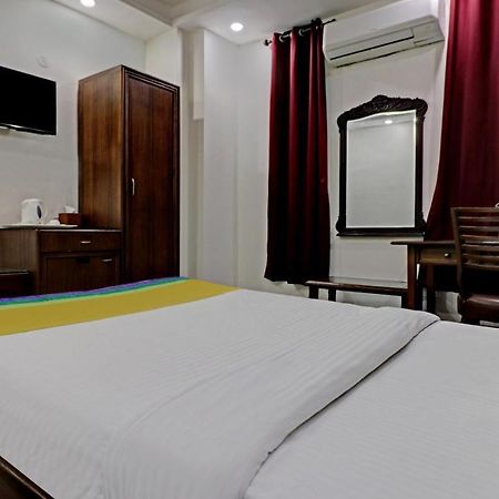 Itsy Hotels Hamlets Stay Noida Eksteriør billede