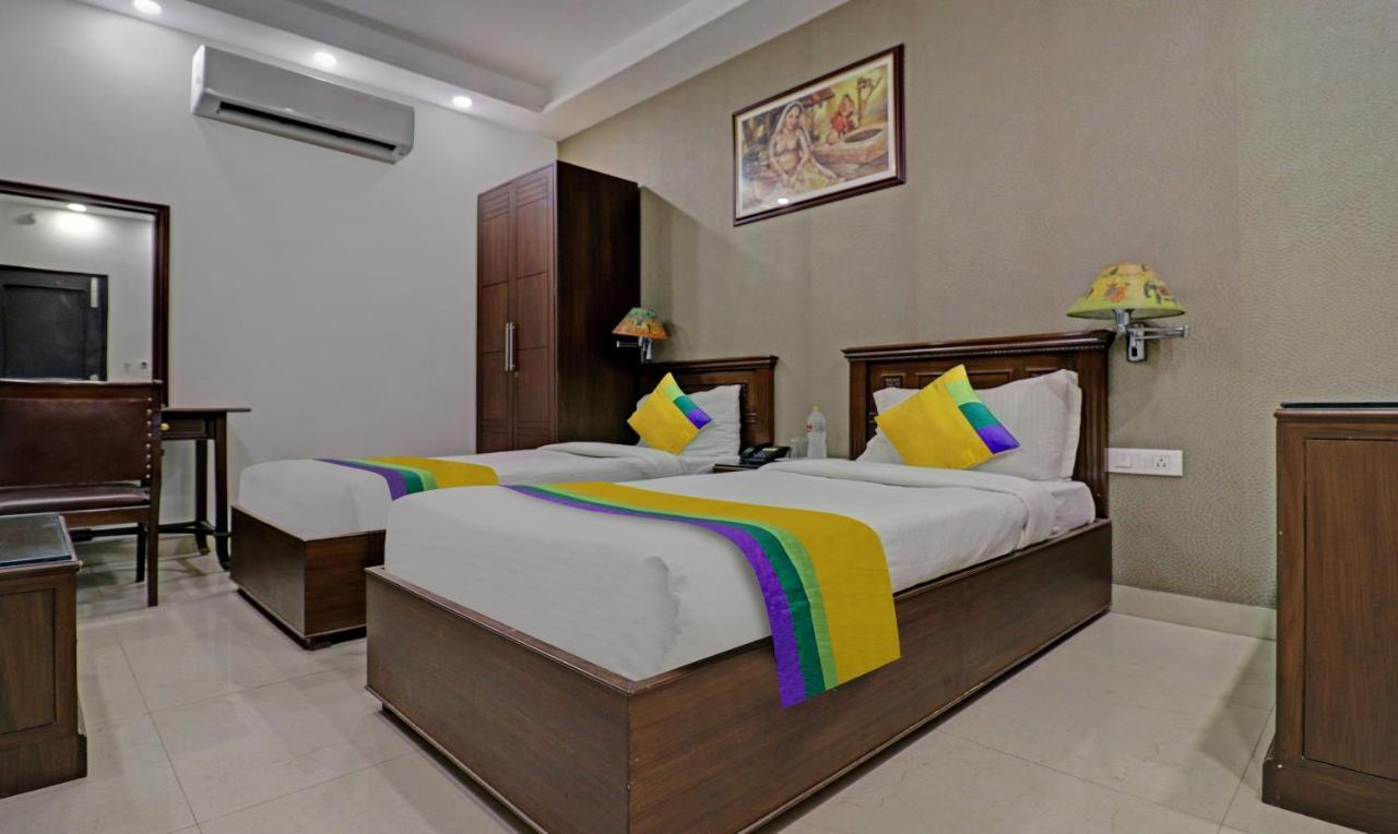 Itsy Hotels Hamlets Stay Noida Eksteriør billede