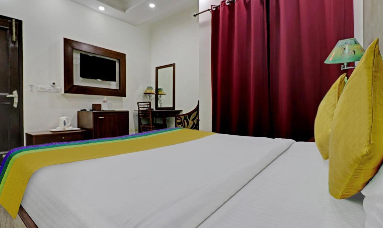 Itsy Hotels Hamlets Stay Noida Eksteriør billede