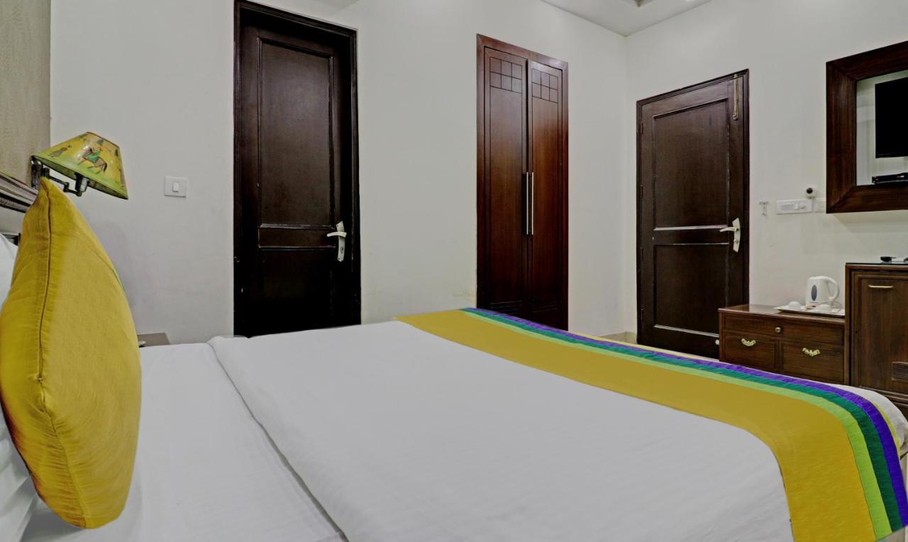 Itsy Hotels Hamlets Stay Noida Eksteriør billede