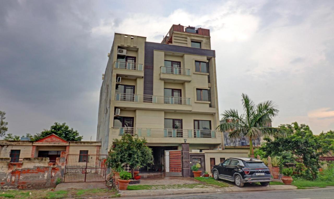 Itsy Hotels Hamlets Stay Noida Eksteriør billede